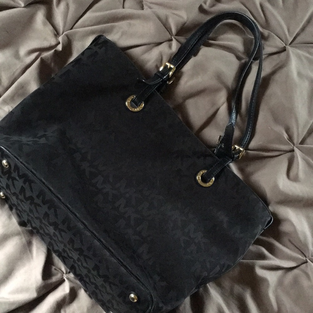 Micheal Kors Black Tote